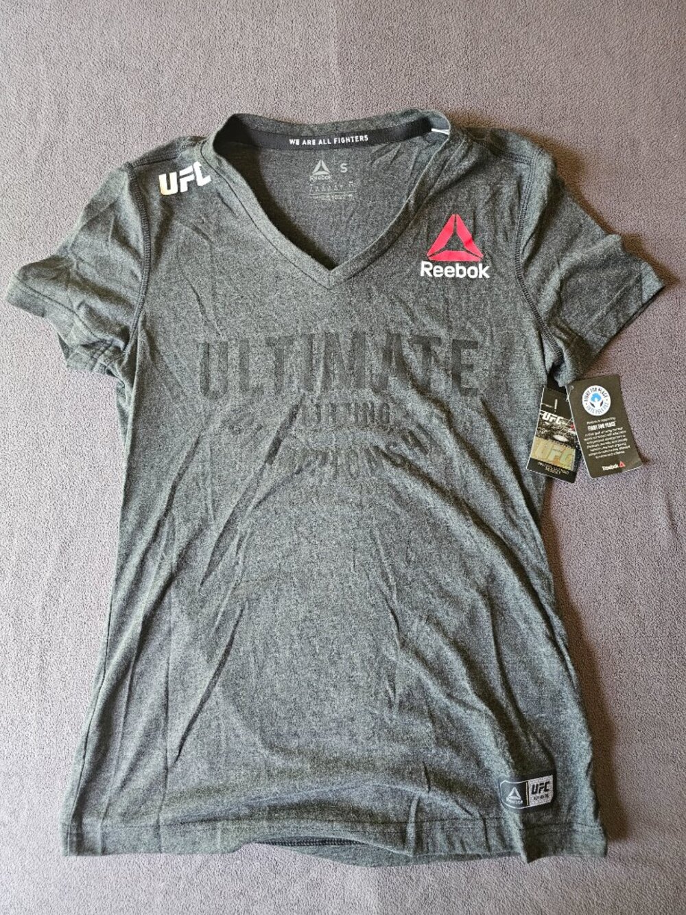 Reebok UFC Womens Small T Shirt Gray V Neck Ultimate Fighting Championship NWT